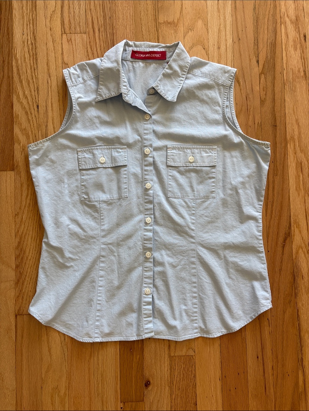 Gloria Vanderbilt Sleeveless Button Down Top in Baby Blue